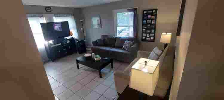 Private Bdrm W/ Private HALF Bath!