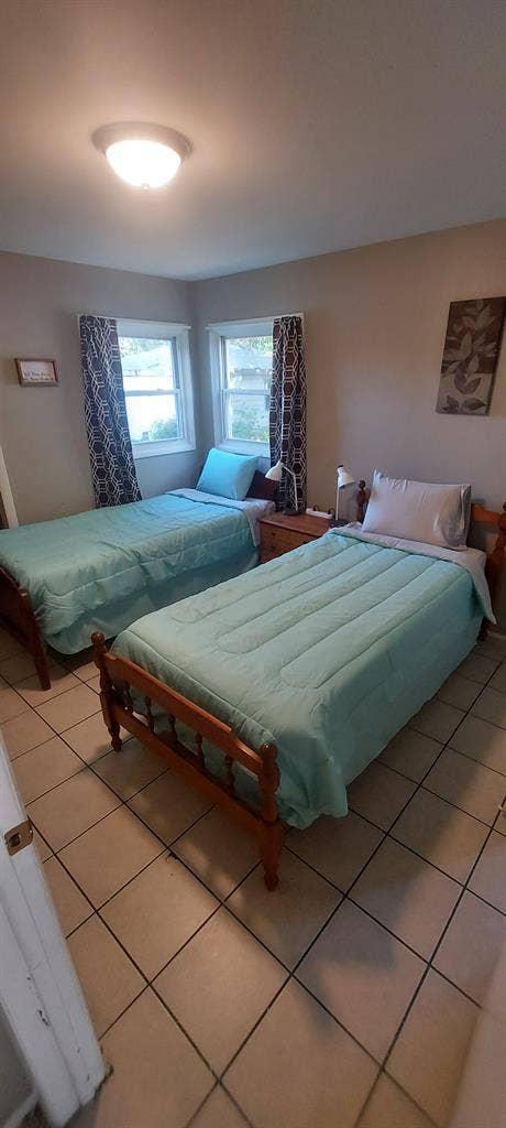 Private Bdrm W/ Private HALF Bath!
