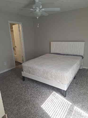1 bedroom private bath