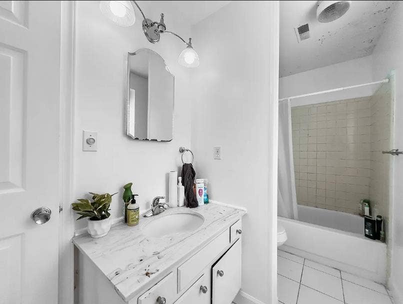 Private and Shared Bath Options
