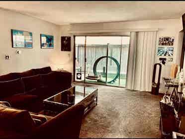 Large room & private bath in WeHo