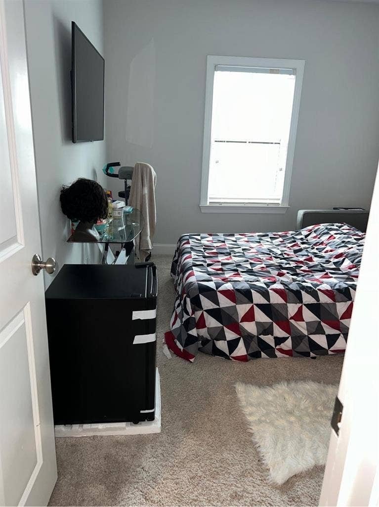 Furnished room for rent