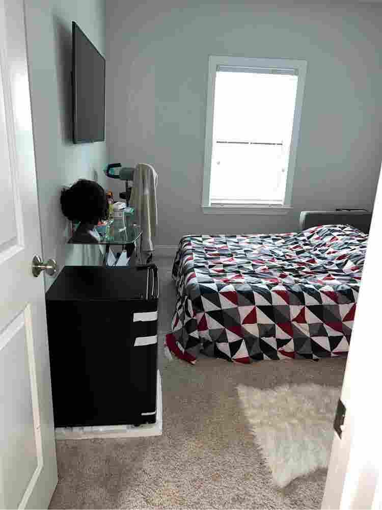 Furnished room for rent