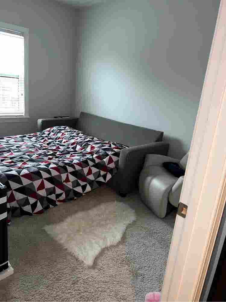 Furnished room for rent