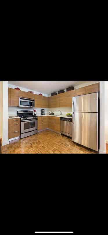 Single 
Bedroom in 2 bedroom apt