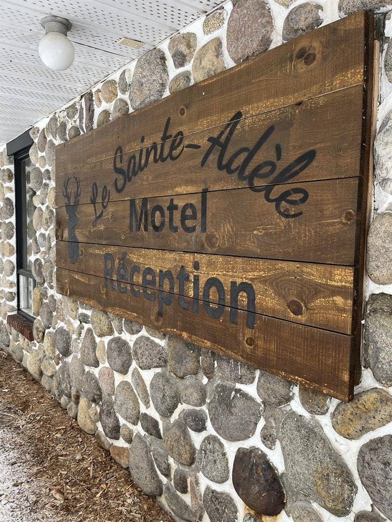 Chambre de motel tout inclus
