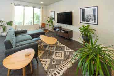 Room for rent in stylish townhome!