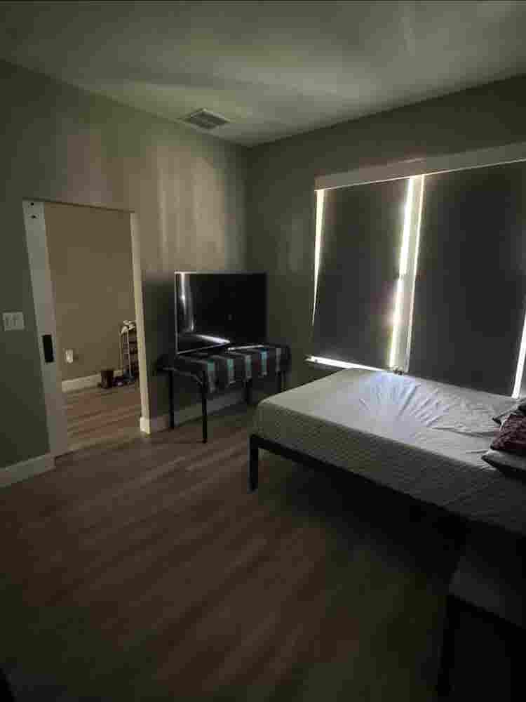 Room available - Sanford Downtown