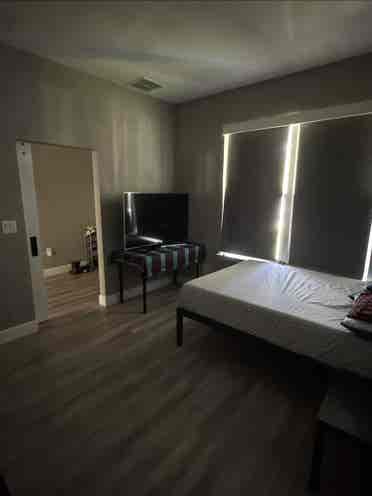 Room available - Sanford Downtown