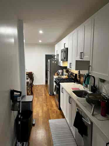 Looking for a roommate