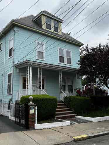 Looking for a roommate