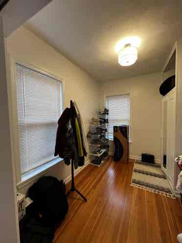 Looking for a roommate