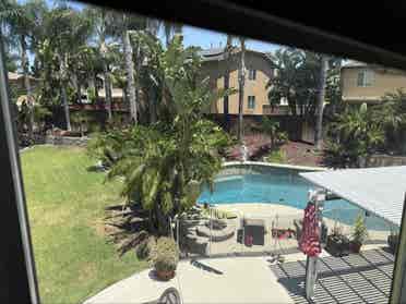 Tropical Room in Eastvale 🏡