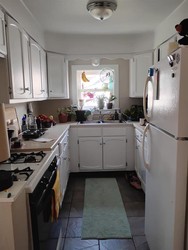 Room for Rent in Comfy Home