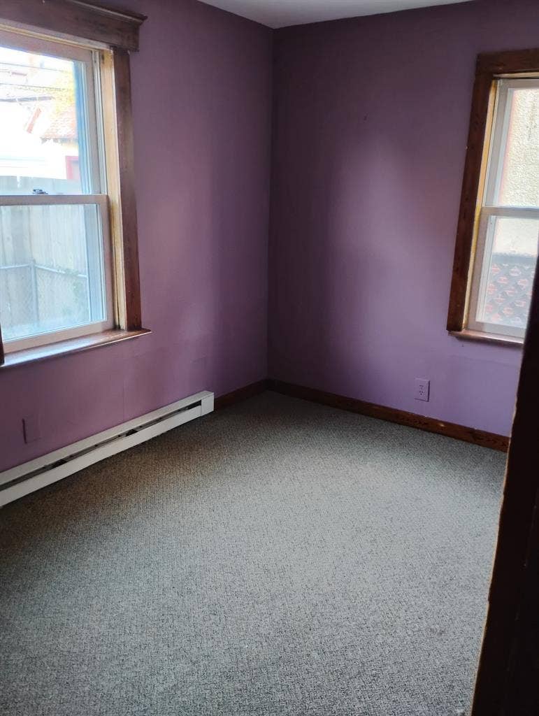 Room for Rent in Comfy Home