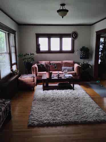Room for Rent in Comfy Home