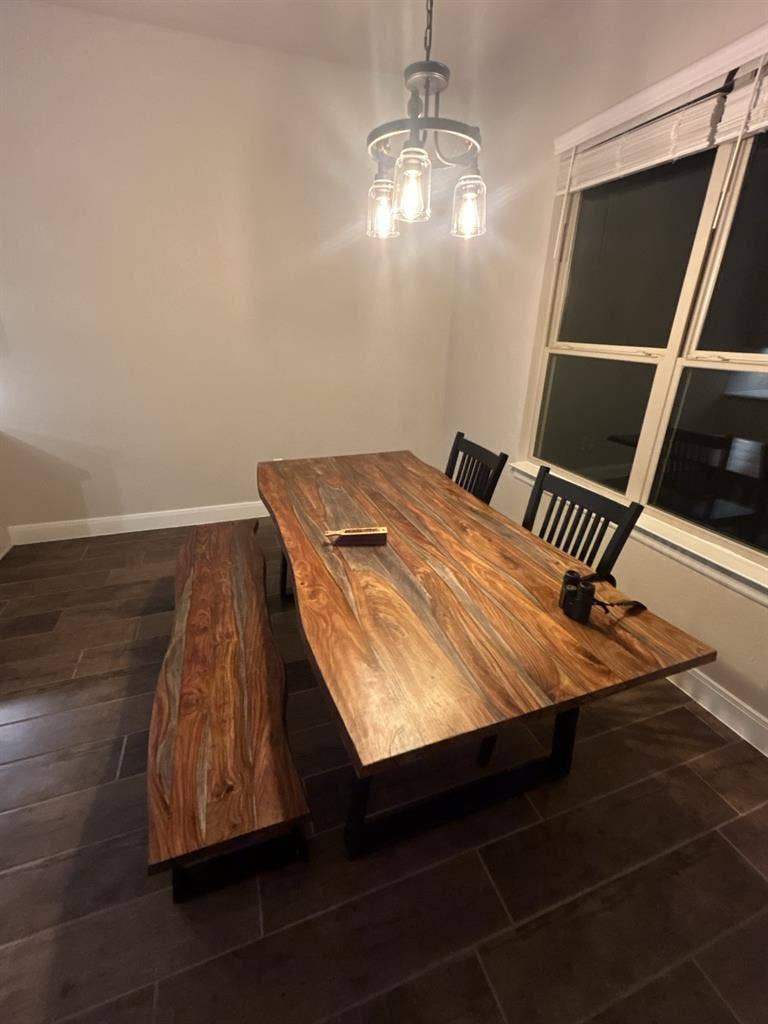 Seeking roommates