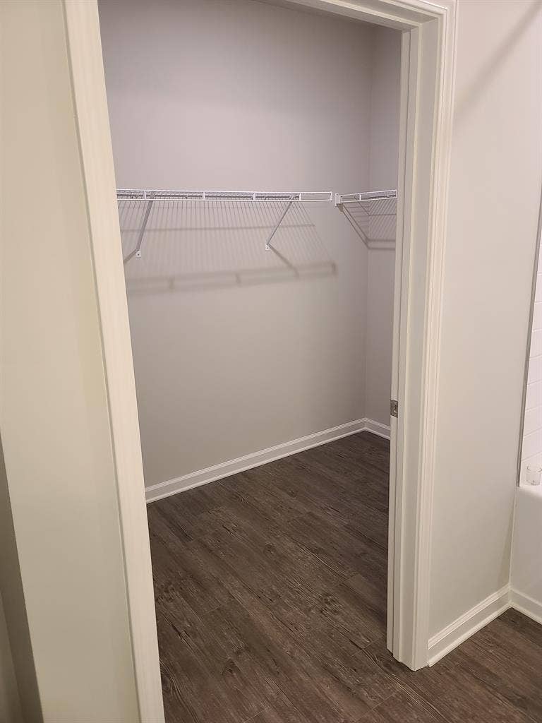 Private room & bath lease takeover!