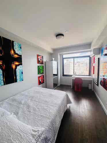 Large Bedroom/2BR Artist Penthouse