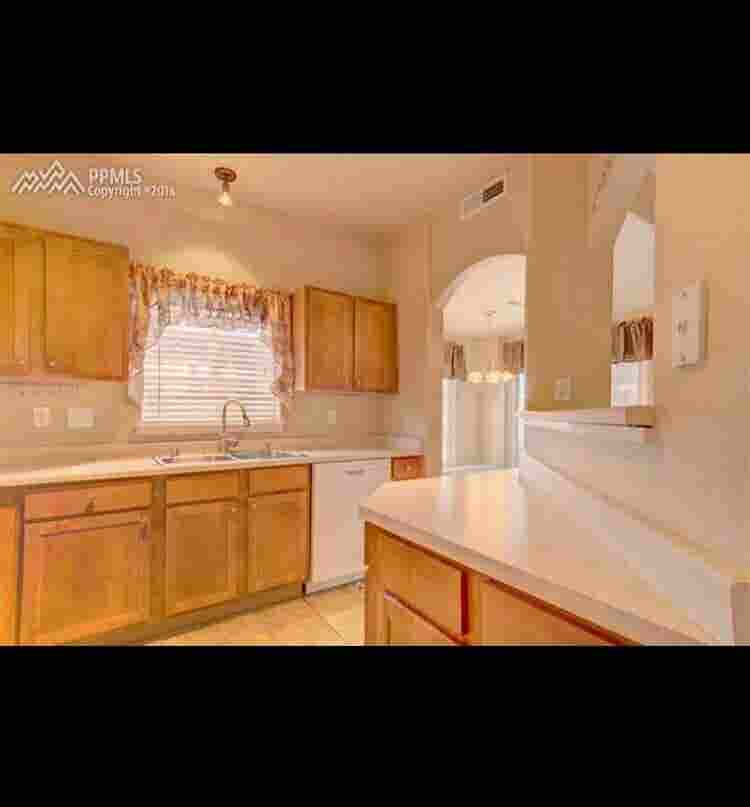 Luxury Condo in Need of a Roommate