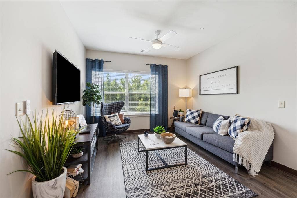 Amazing Apartment Lease Takeover