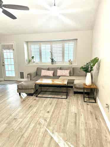 Master bedroom for rent