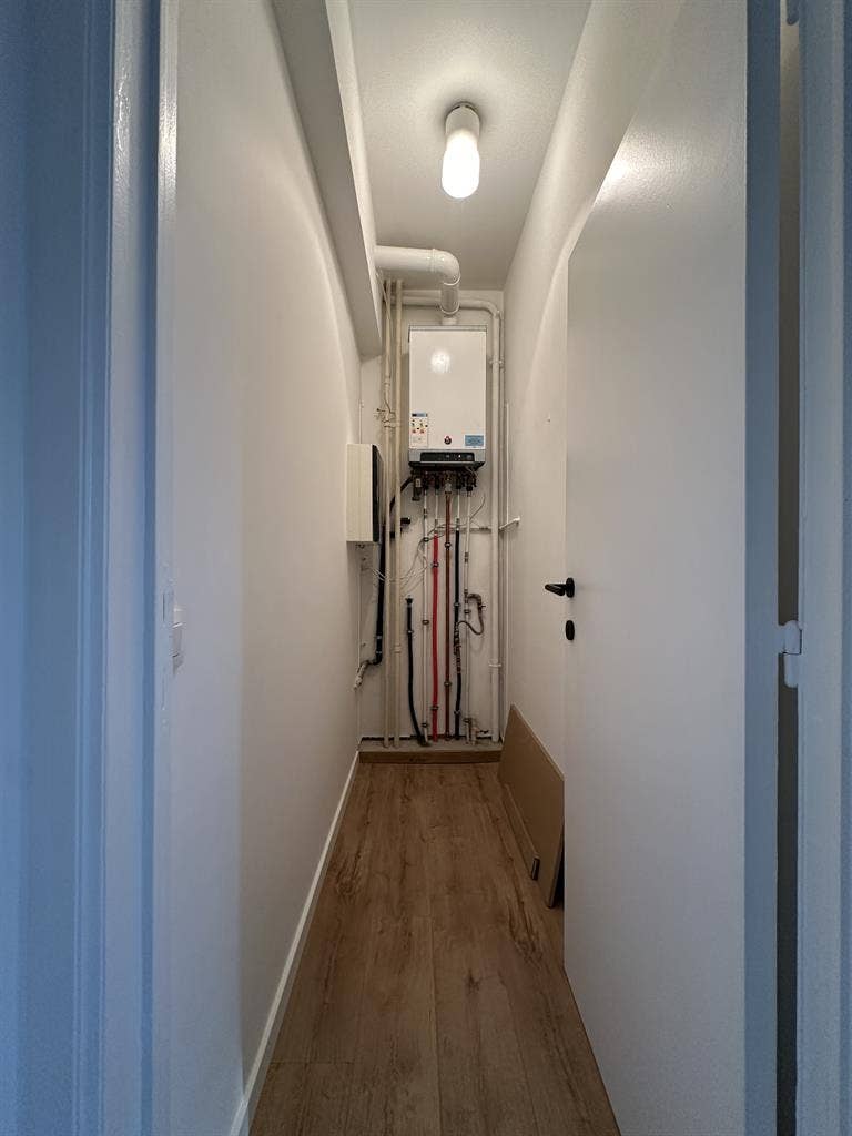 Fully Renovated 2-Bedroom, Wiener