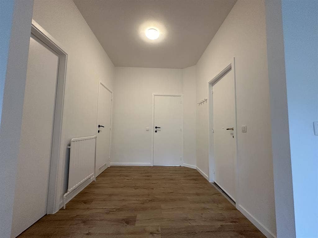Fully Renovated 2-Bedroom, Wiener