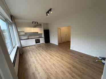 Fully Renovated 2-Bedroom, Wiener