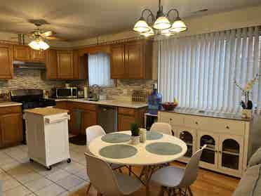 Rooms Available - Berwyn