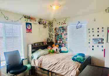 .5 bath House for rent