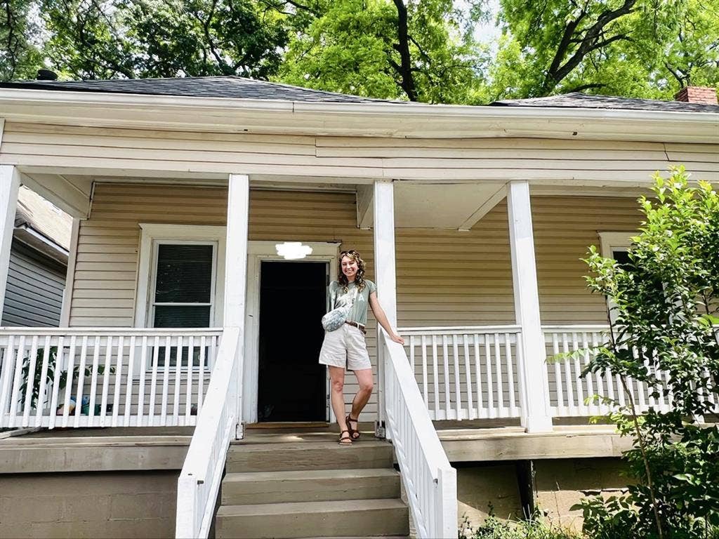 Looking for Female Roommates!!