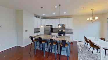 Large BDR w/Bath - 1BDR Per Level