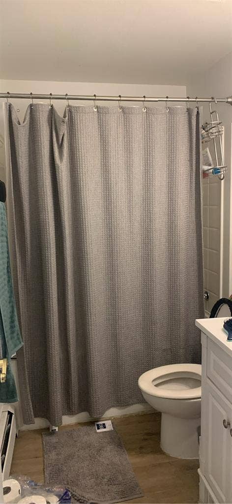 One room open in two bedroom 1bath