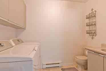 Baths - Apartment