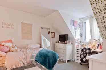 Baths - Apartment