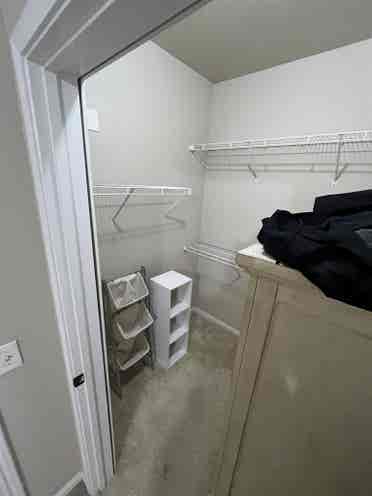 *LEASE TAKEOVER* - Female Roommate