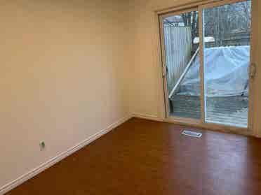 room near Fanshawe College - $/m