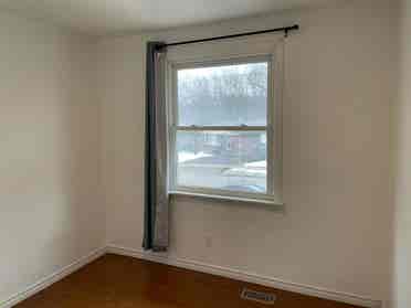 room near Fanshawe College - $/m