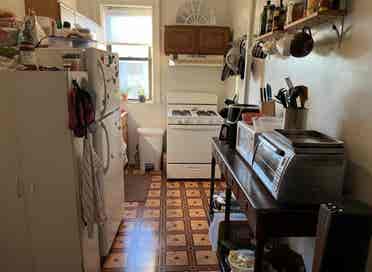 1 bedroom for rent in 4 bedroom apt