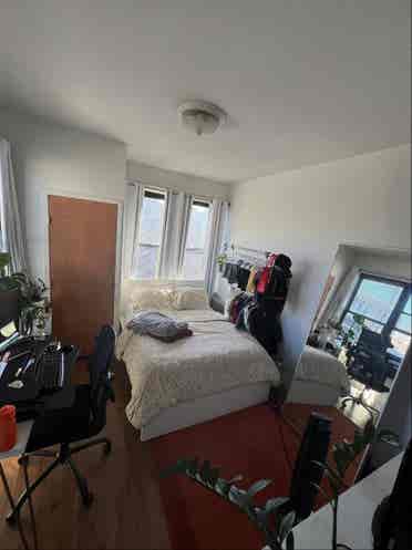 1 bedroom for rent in 4 bedroom apt