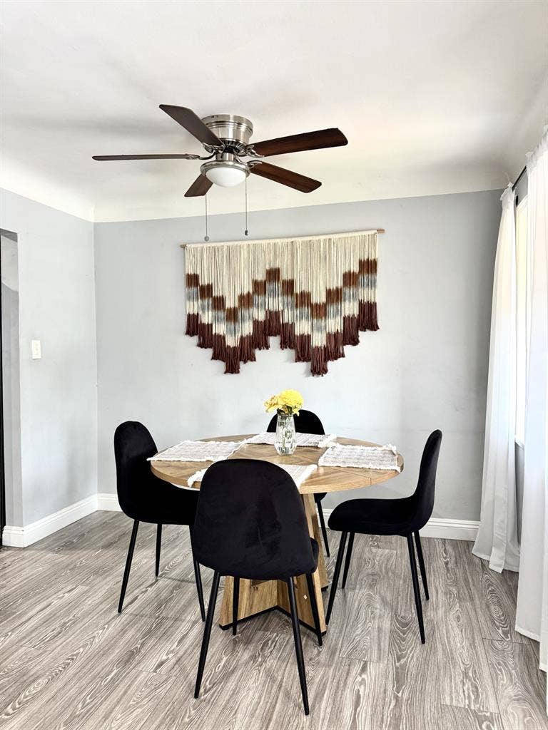 1 Room- Mid s household