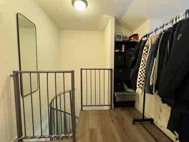 Private Loft Near CSUSM –$/month