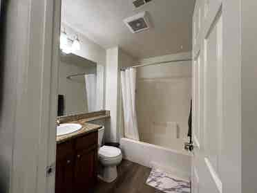 Private Loft Near CSUSM –$/month