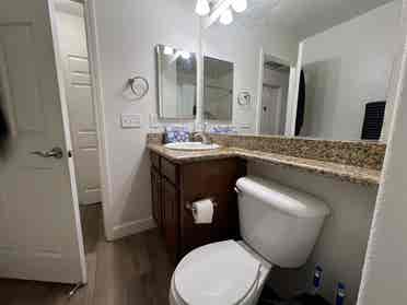 Private Loft Near CSUSM –$/month