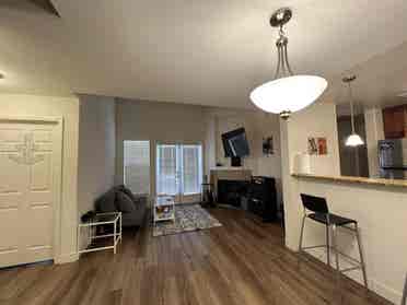 Private Loft Near CSUSM –$/month