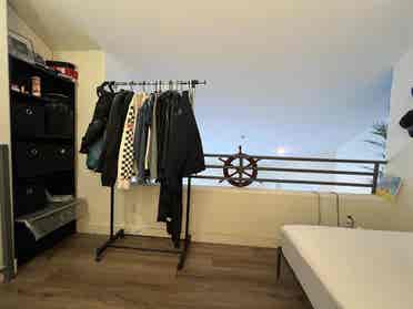 Private Loft Near CSUSM –$/month