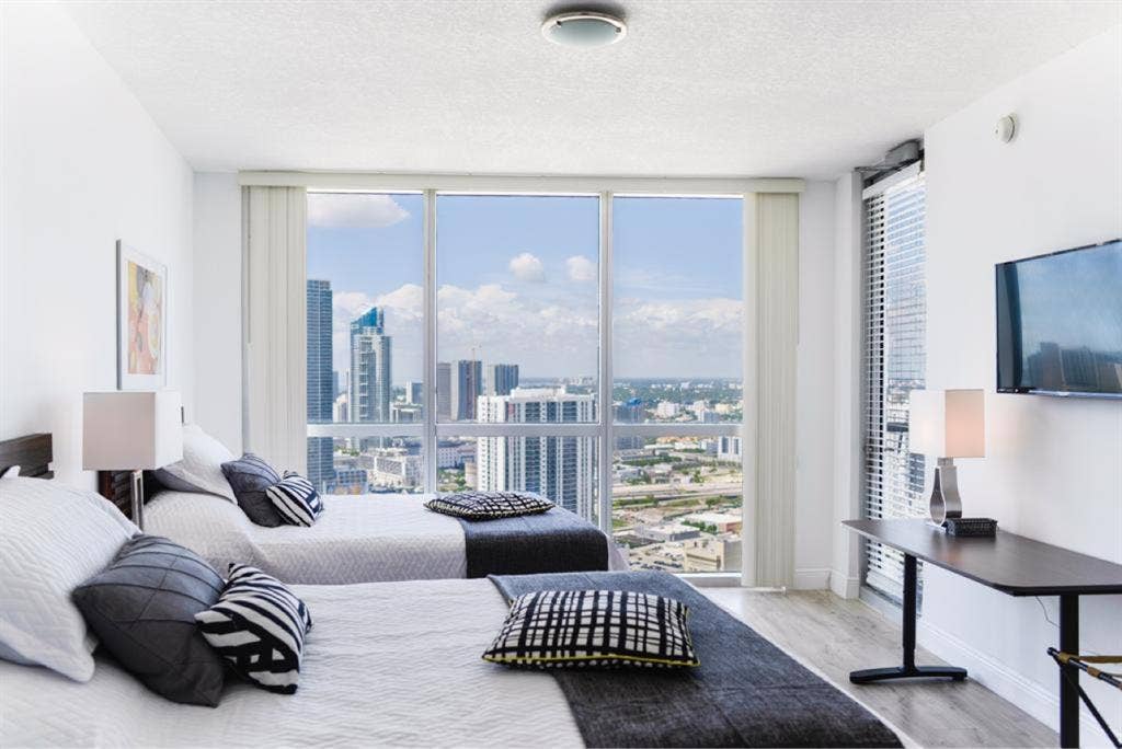 Stunning bay&city view bath