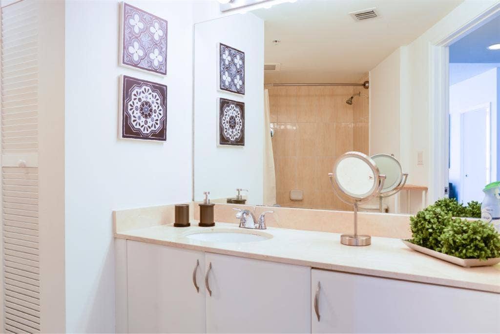 Stunning bay&city view bath