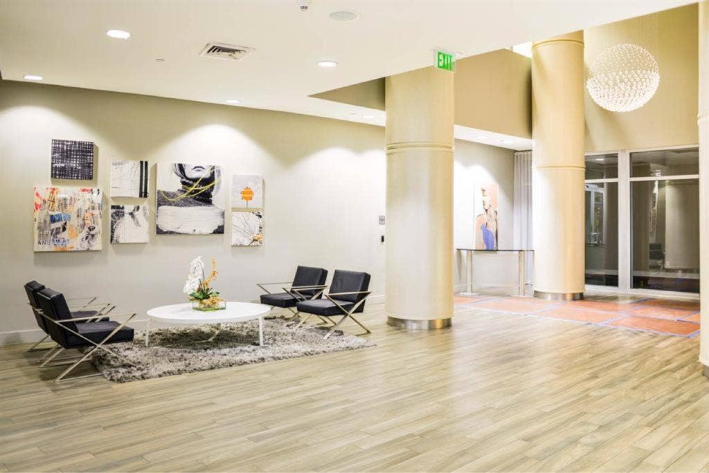 Stunning bay&city view bath